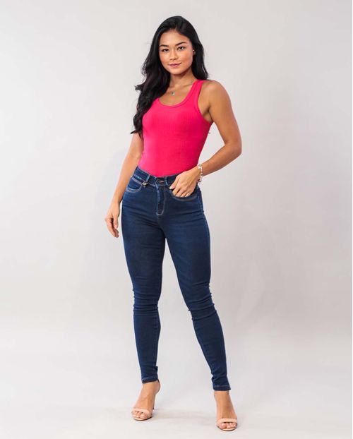 Calça Jeans Feminina Skinny Intermediária com Abertura Lateral Na Barra  21751



 Escura