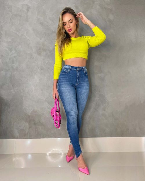 Calça Jeans Feminina Skinny Hot Pants com Barra Irregular  21538 Escura