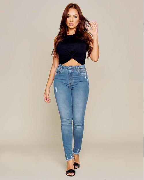 Calça Jeans Feminina Skinny Hot Pants com Puídos  21764 Média