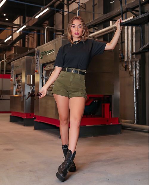 Shorts Jeans Feminino Mom com Zíper Lateral 20485 Unica