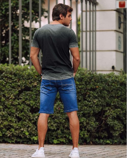 Bermuda Jeans Masculina com Rasgos e Puídos - Linha Itália 21595 Escura Rasgada