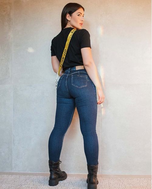 CALÇA JEANS FEMININA SKINNY HOT PANTS COM PUÍDOS  21846 ESCURA