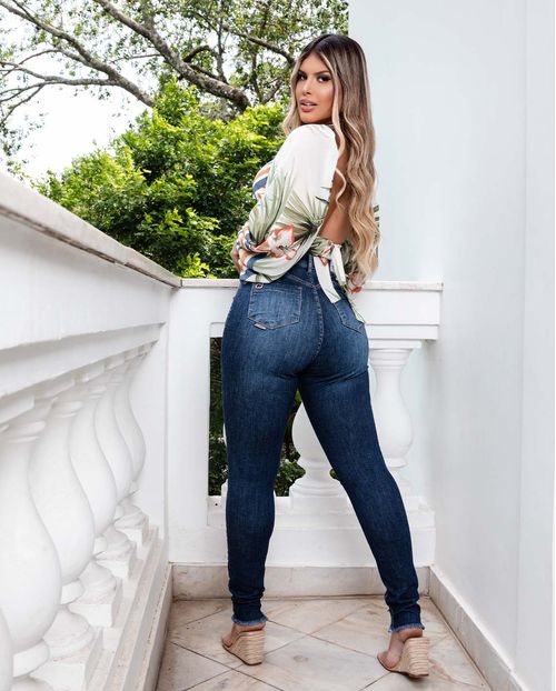 Calça Jeans Feminina  Hot Pants Extreme Power Escura Rasgada 21455 Escura