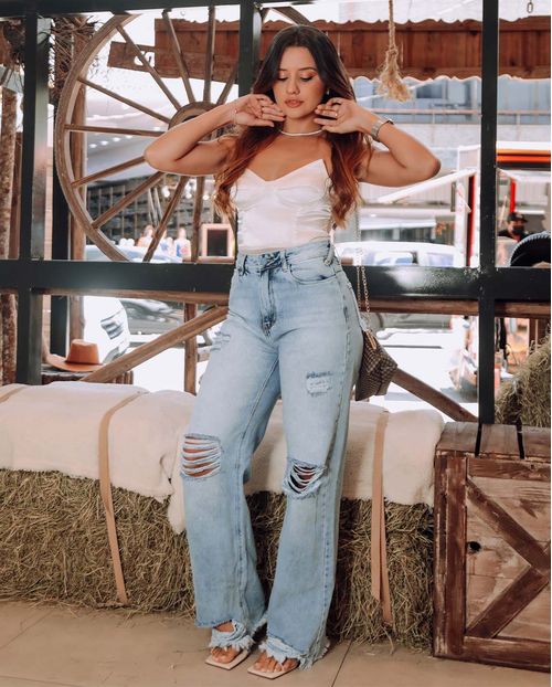 Calça Jeans Feminina Wide Leg com Rasgos Estonada   21611 Clara Rasgada