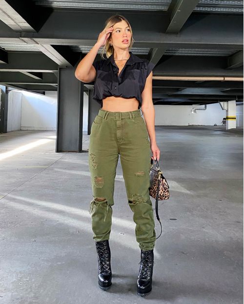 Calça Feminina Mom Verde com Cinto Revestido 20697 Unica