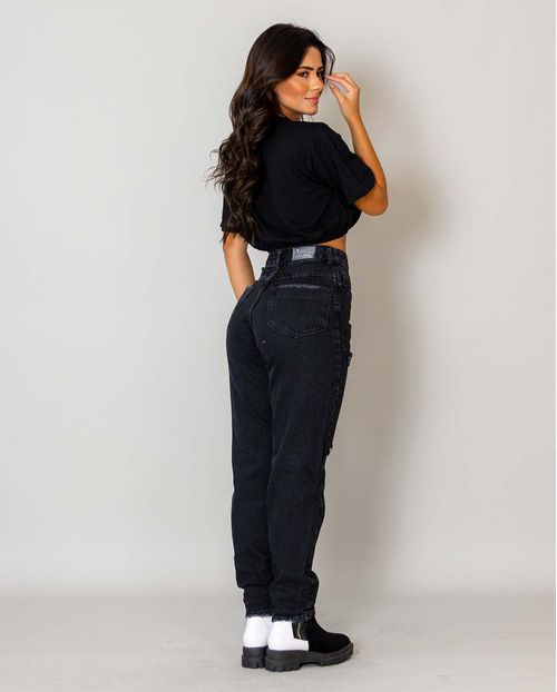Calça Jeans Feminina Mom Rasgada com Barra Desfiada  00212 Preto