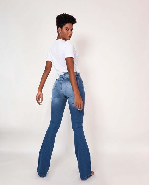 Calça Jeans Feminina Flare Para Mulheres Altas   20662 Unica