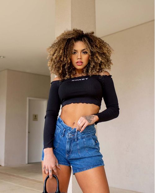 Shorts Jeans Feminino Mom com Cós Diferenciado   21443 Escura
