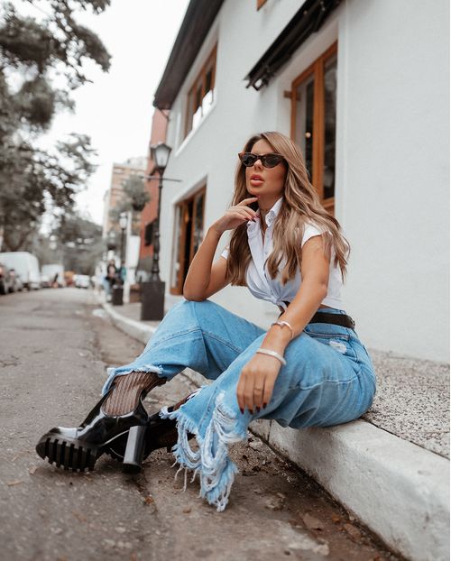 Calça Cropped Flare com Barra Desfiada 21324 Clara