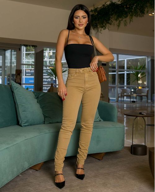 Calça Jeans Feminina Hot  com Cós Transpassado 22014 Caqui