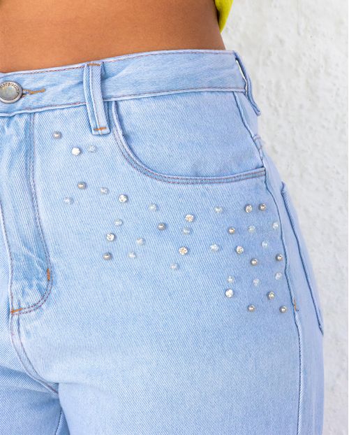 Calça Jeans Feminina Mom com Aplicação  22358 Clara