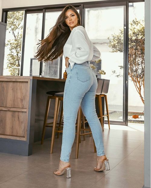 Calça Jeans Feminina Mom Básica Clara  20492 Unica
