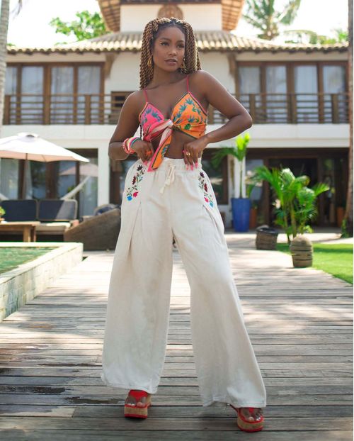 Calça Feminina Wide Leg com Elastico Na Cintura e Bordado Na Frente  22095 Linho