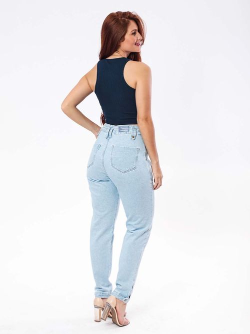 Calça Jeans Feminina Mom com Cós Embutido e Martingales 21522 Clara