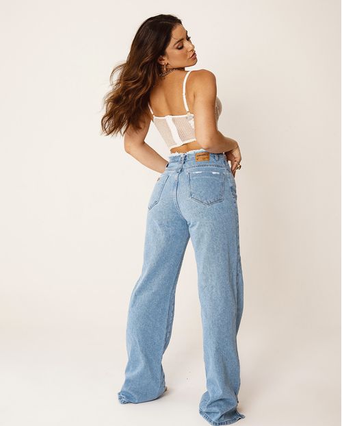 Calça Jeans Feminina Wide Leg com Cinto do Próprio Embutido e Cós Desfiado  22603 Clara