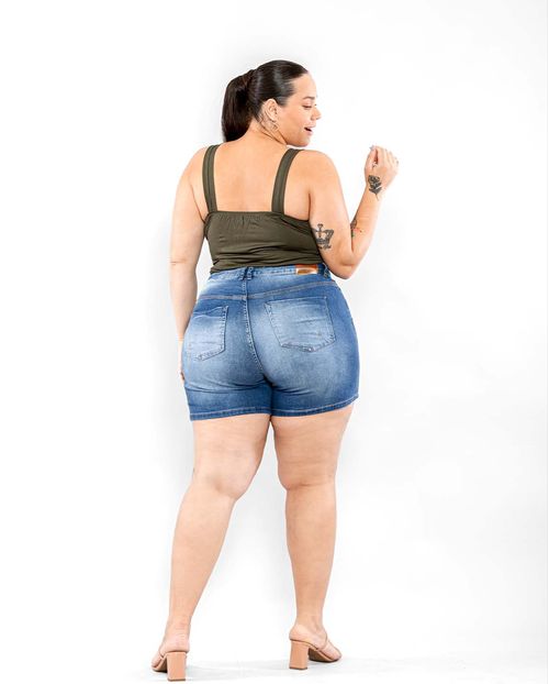 Shorts Plus Medio com Cinto Embutido 21187 Média