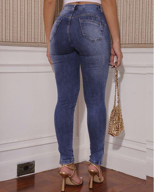 Calça Jeans Feminina Skinny Abertura Na Barra 22539 Média