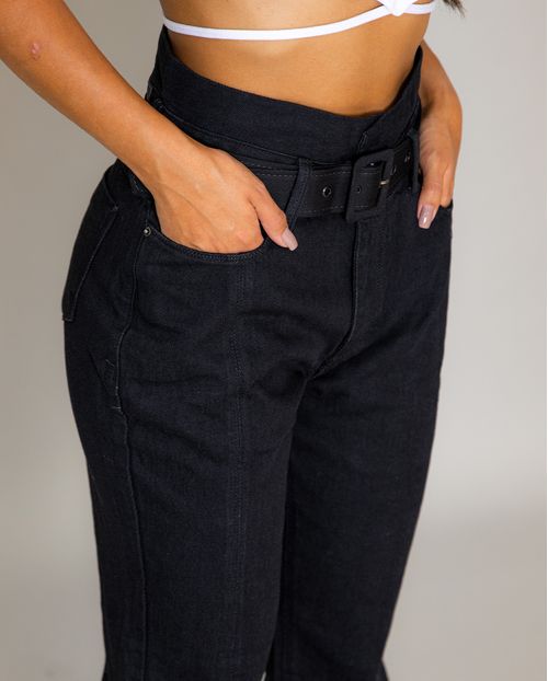 Calça Feminina Mom Preta Estilo Clochard com Cinto e Recorte Frontal   21615 Preto