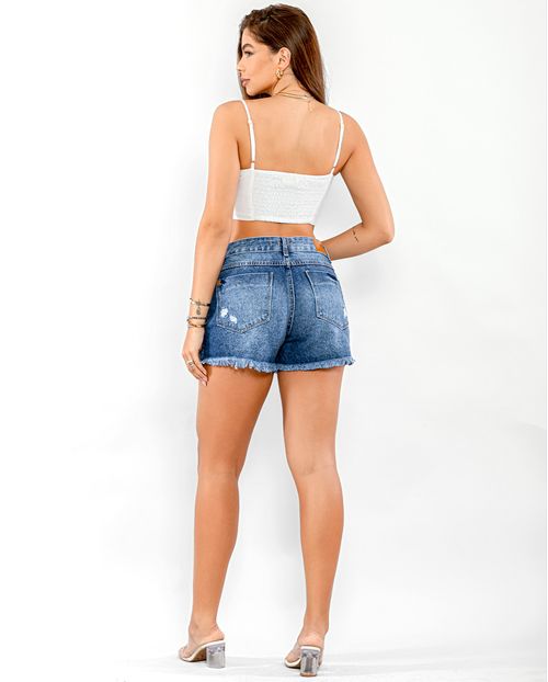 Shorts Jeans Feminino Boyfriend com Abertura Lateral Na Barra Desfiada  22355 Escura