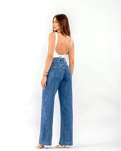 Calça Feminina Jeans Wide Leg Clochard com Cós Pespontado e Barra Larga  22505 Média