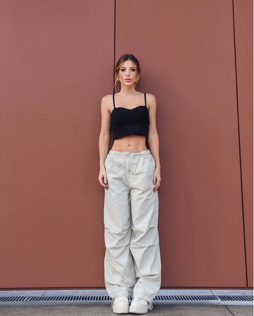 Calça Sarja Parachute Feminina Cintura Média com Reguladores 22704 Creme