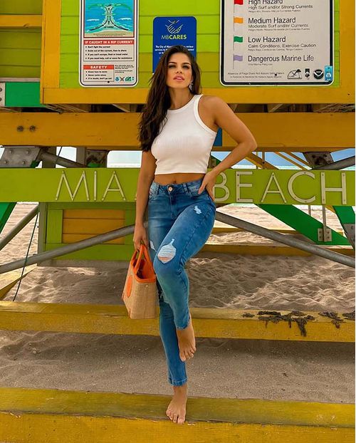Calça Jeans Skinny Feminina Cintura Média Extreme Power Rasgos 22792 Média