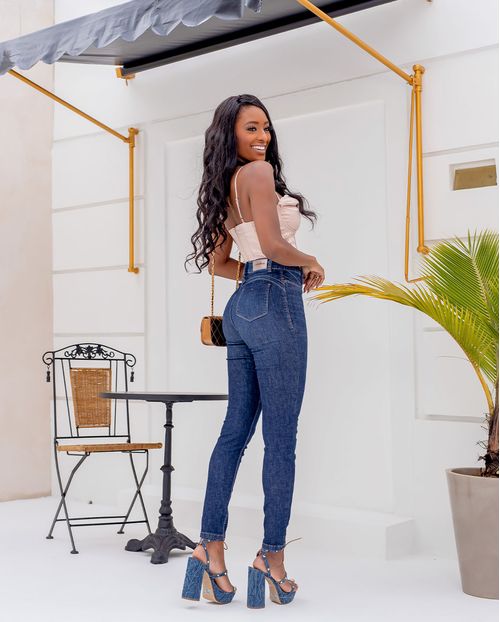 Calça Jeans Skinny Hot Feminina Cintura Alta Extreme Power Nervura 23184 Escura
