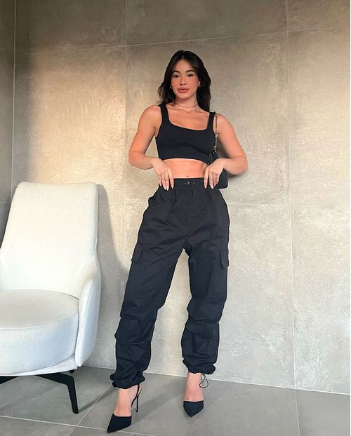 Calça Sarja Feminina Parachute Cargo Cintura Média com Reguladores 23359 Preto