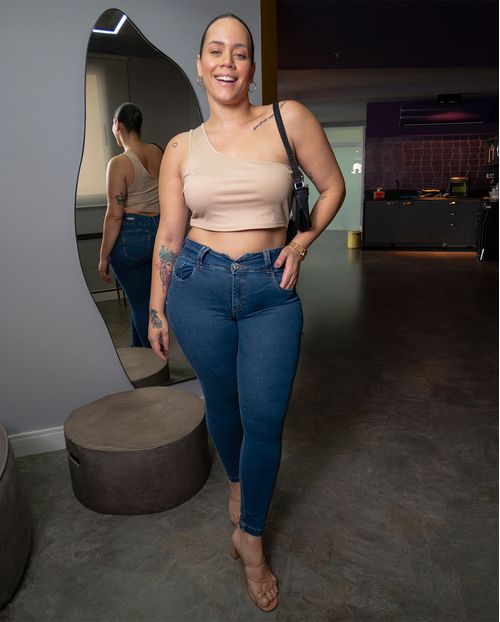 Calça Jeans Skinny Plus Size Feminina Cintura Alta Detalhe No Cós 23283 Escura