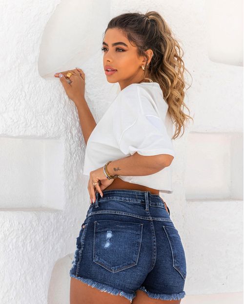Shorts Jeans Feminino Boyfriend com Barra Desfiada 21628 Escura