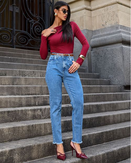 Calça Jeans Reta Feminina Cintura Alta Barra Desfiada 23729 Média
