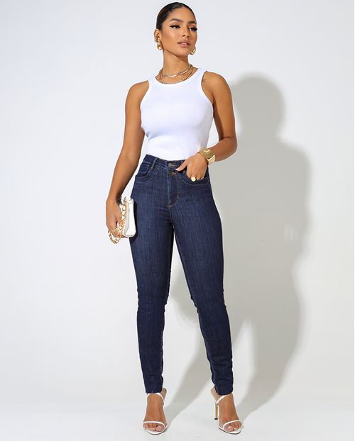 Calça Jeans Skinny Feminina Cintura Média Barra No Fio 22816 Escura