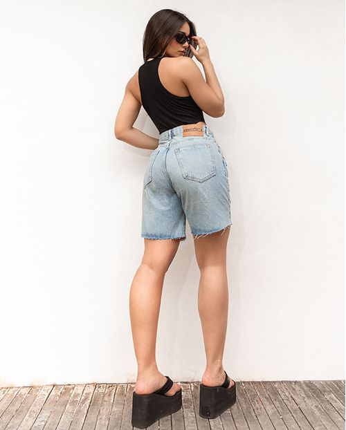 Bermuda Jeans Meia Coxa Feminina Cintura Média com Aplicação 24219 Sujinha