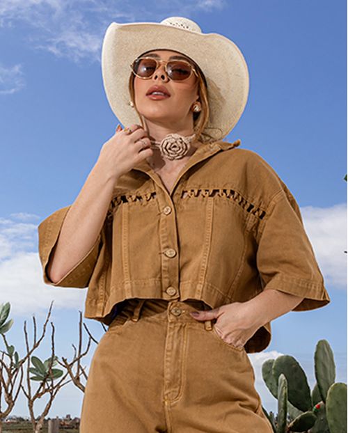 Camisa Sarja Over Cropped Feminina Entrelaçada Ana Castela 24303 Caqui
