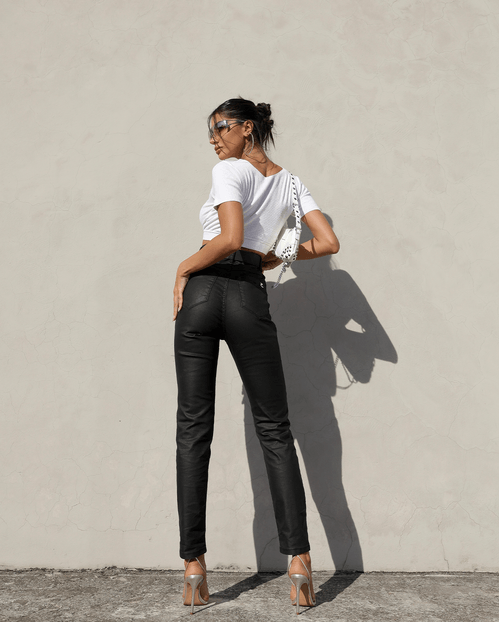 Calça Sarja Resinada Mom Feminina Cintura Alta Cinto 22869 Preto