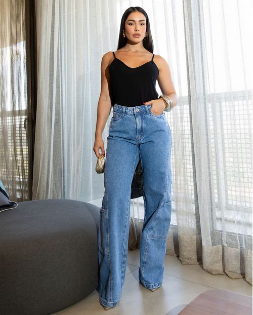 Calça Jeans Feminina Wide Leg com Bolso Lateral Cintura Alta 24524 Média