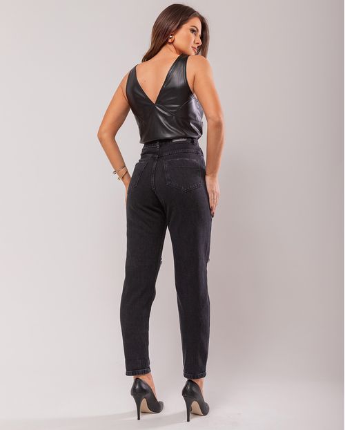 Calça Jeans Feminina Mom com Aplicação de Strass e Rasgos Na Perna   27115 Preto