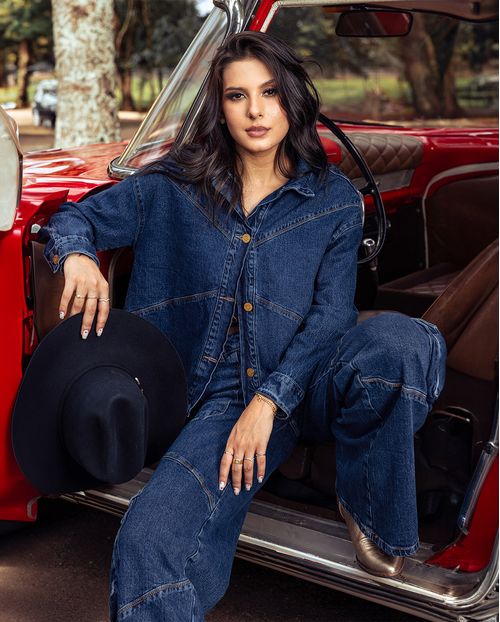 Jaqueta Jeans Over Feminina com Ombro Deslocado 24566 Escura