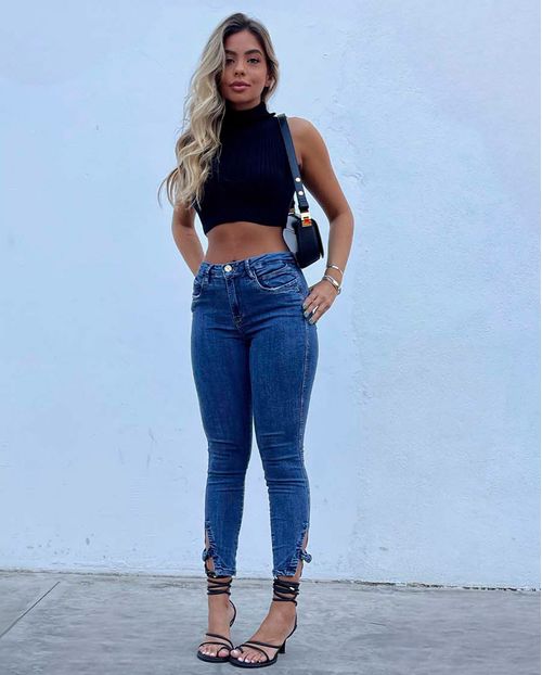 Calça Jeans Feminina Skinny Intermediaria com Detalhe Na Lateral da Barra  21987 Escura