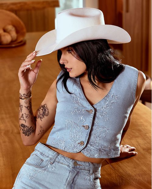 Colete Jeans Feminino com Bordado 24889 Clara