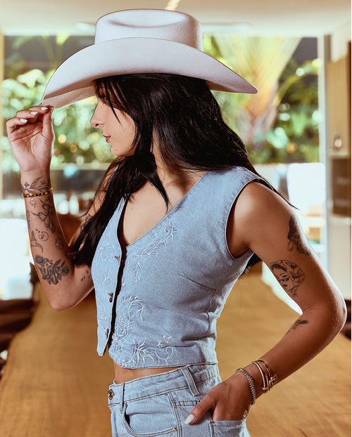 Colete Jeans Feminino com Bordado 24889 Clara