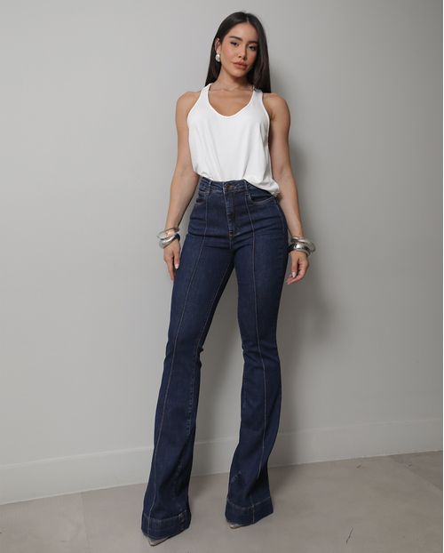 Calça Jeans Flare Feminina com Nervura e Barra Larga 25244 Escura